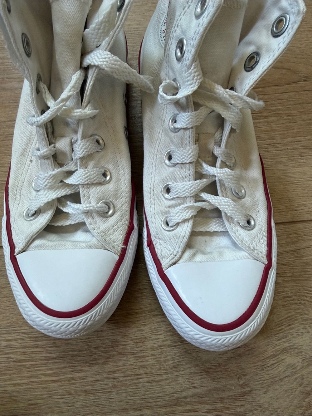 Converse High Tops Womens - 6 - Picture 3 of 6